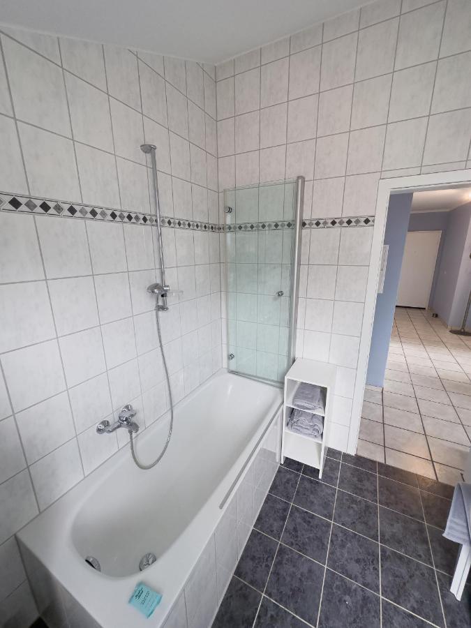 ユーリッヒRuhiges Juwel: Frisch Renoviert 100 Qmアパートメント エクステリア 写真